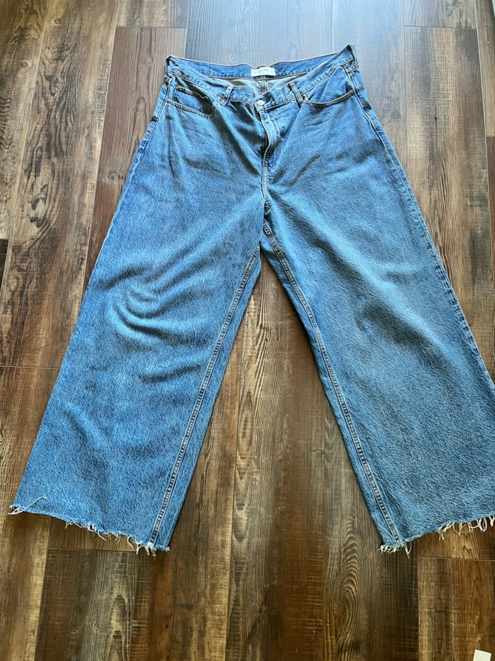 Abercrombie & Fitch Light Blue Wide-Leg Jeans - Picture 4 of 4